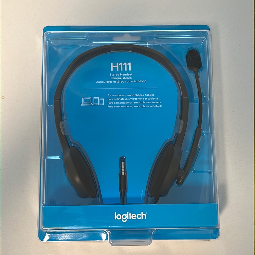 🚫SOLD🚫 Logitech H111 wired headset BNIB, never worn.